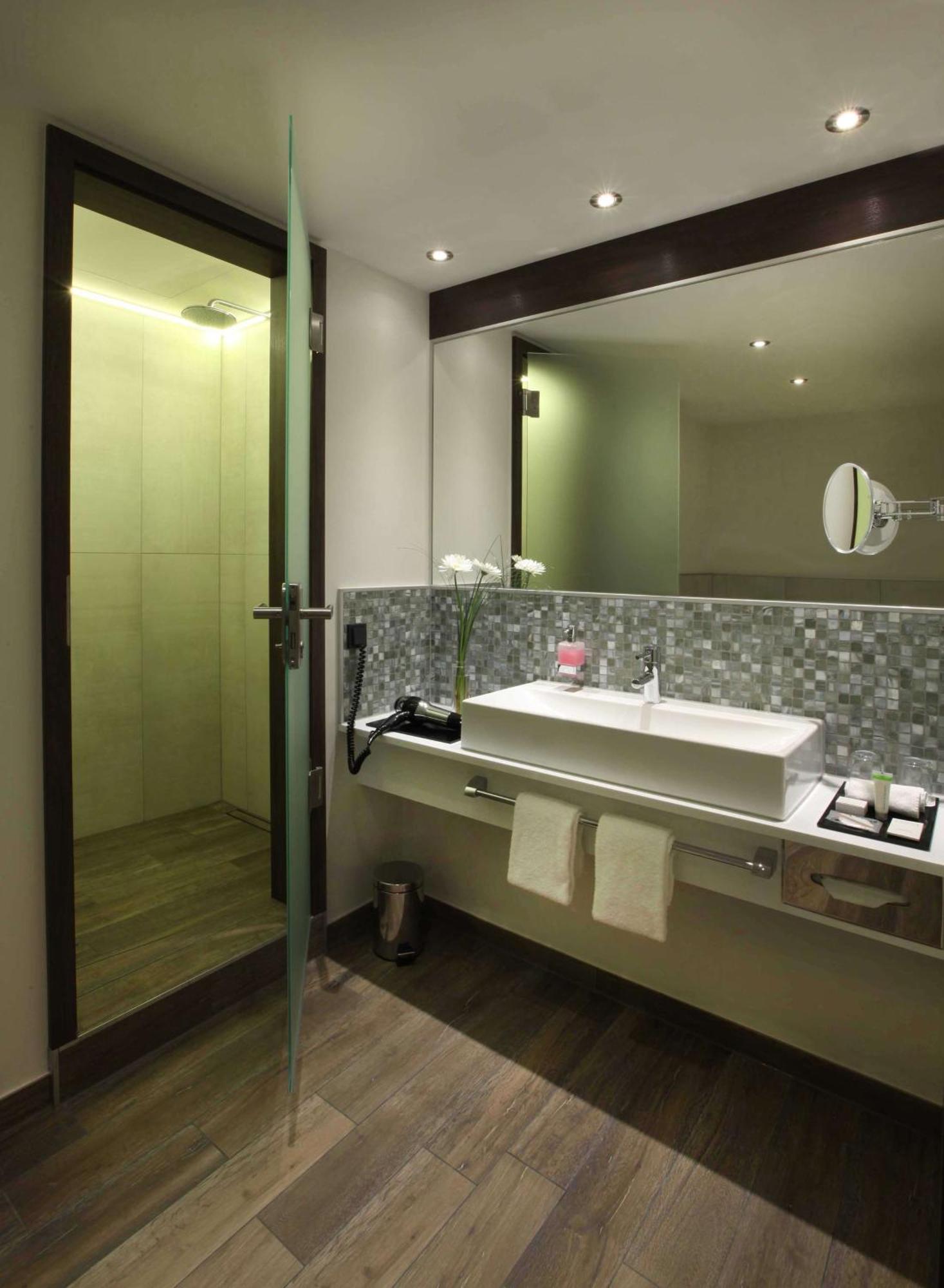 Lindner Plaza 4* Köln